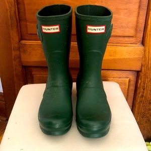 HUNTER BOOTS in green!